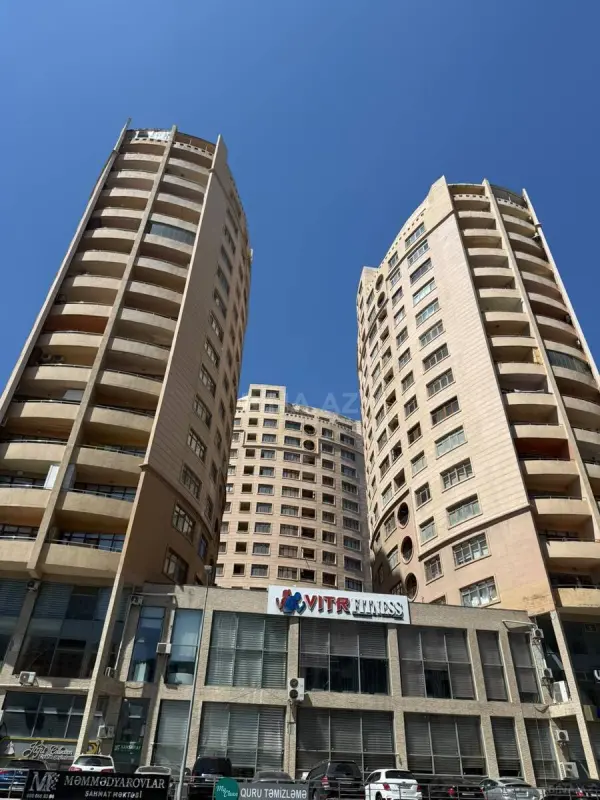 Satılır 2 otaqlı mənzil 86 m²