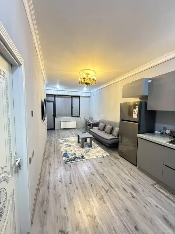 Satılır 2 otaqlı mənzil 76 m²
