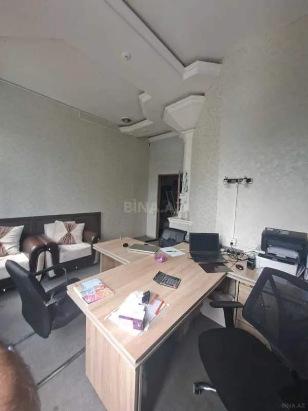 Satılır obyekt 230 m²
