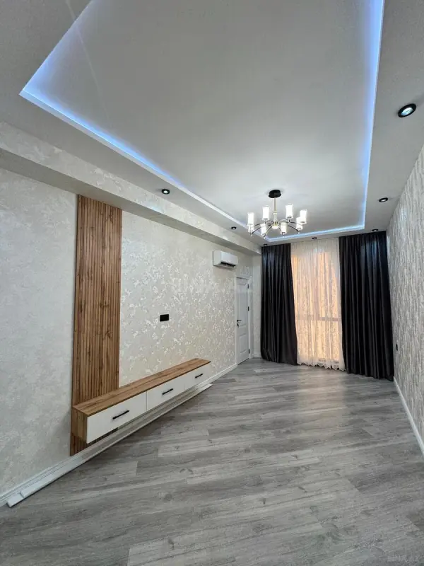 Satılır 2 otaqlı mənzil 62 m²