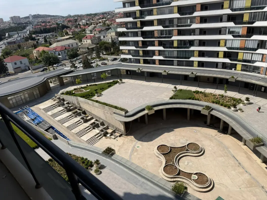 Satılır 2 otaqlı mənzil 80.5 m²