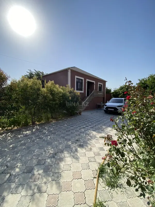 Satılır 4 otaqlı həyət evi 120 m²