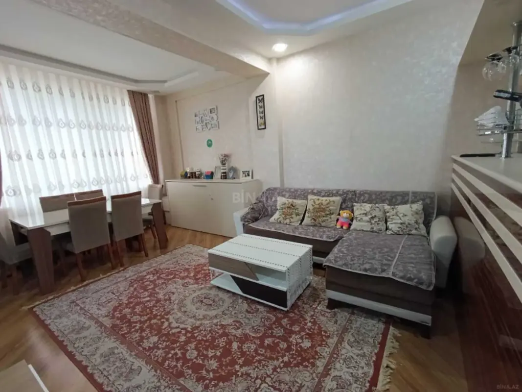 Satılır 2 otaqlı mənzil 62 m²