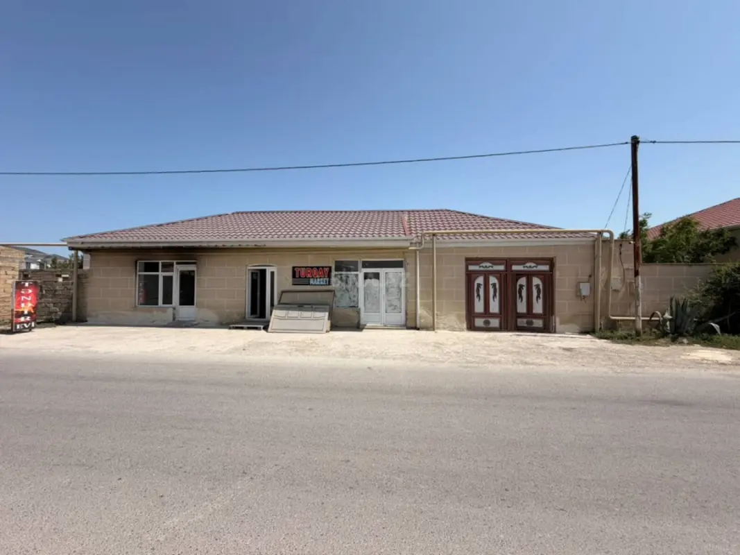 Satılır 4 otaqlı həyət evi 130 m²