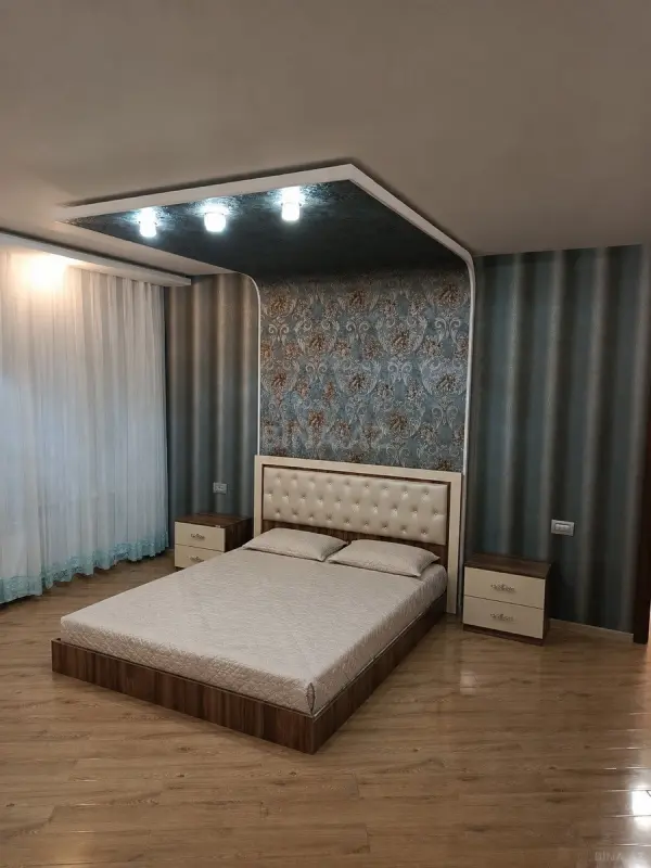 Kirayə verilir 3 otaqlı mənzil 125 m²