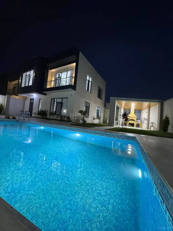 Satılır 5 otaqlı həyət evi 200 m²