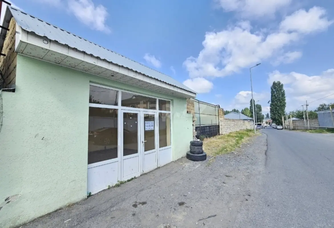 Satılır obyekt 1.6 m²