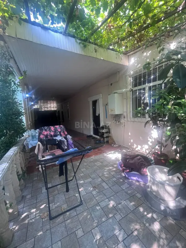 Satılır 6 otaqlı həyət evi 130 m²