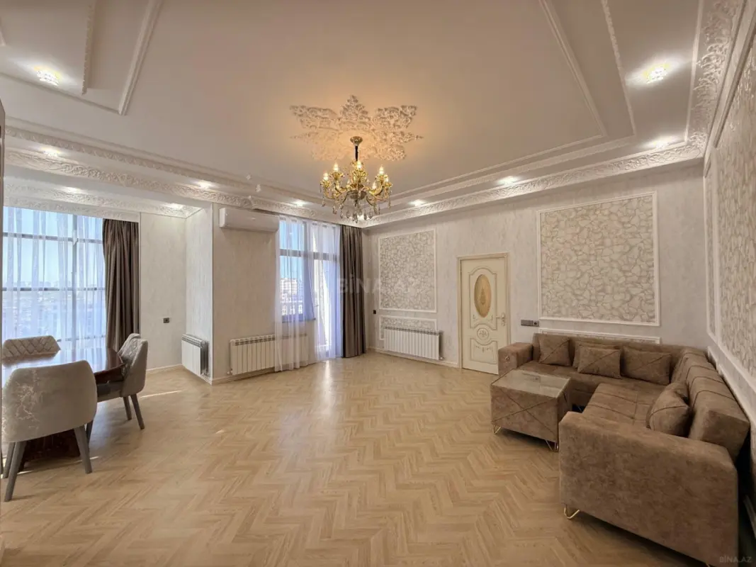 Satılır 3 otaqlı mənzil 140 m²
