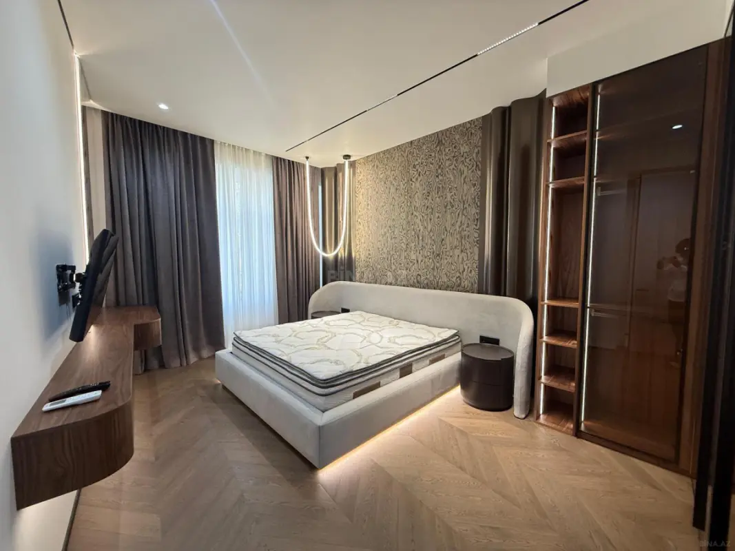 Kirayə verilir 3 otaqlı mənzil 135 m²