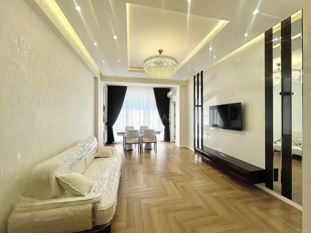 Satılır 2 otaqlı mənzil 63 m²
