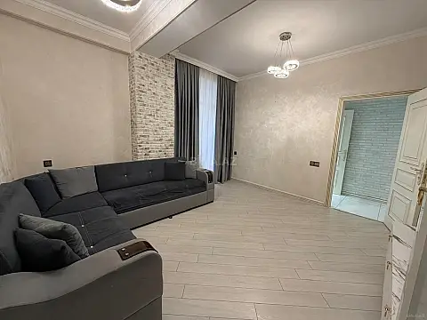 Satılır 2 otaqlı mənzil 62 m² — Bakı, Memar Əcəmi yanı 2 otaq 62.00 m²