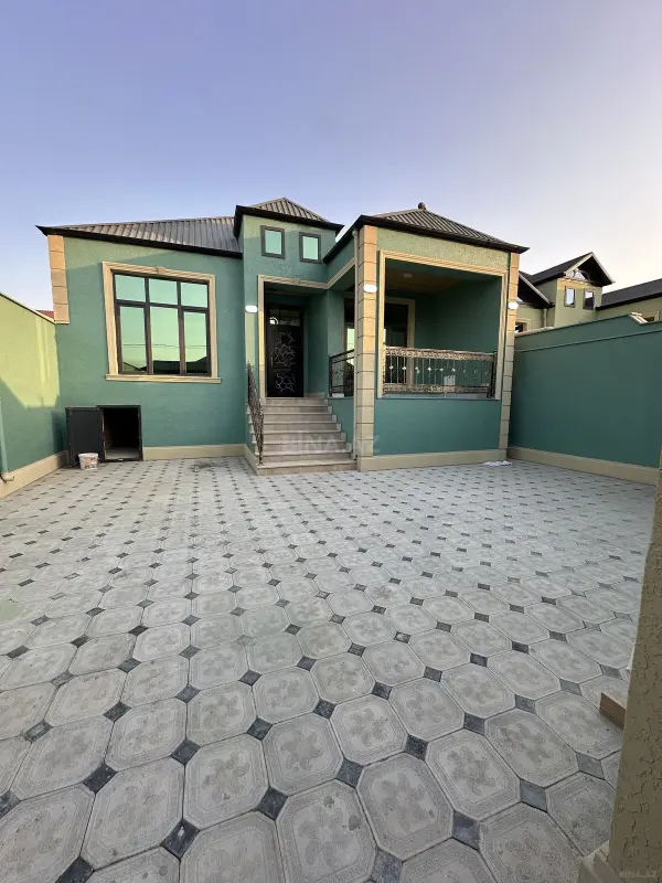 Satılır 4 otaqlı həyət evi 125 m²