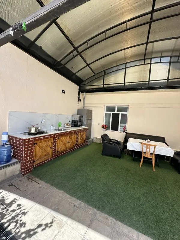 Satılır 4 otaqlı həyət evi 130 m²