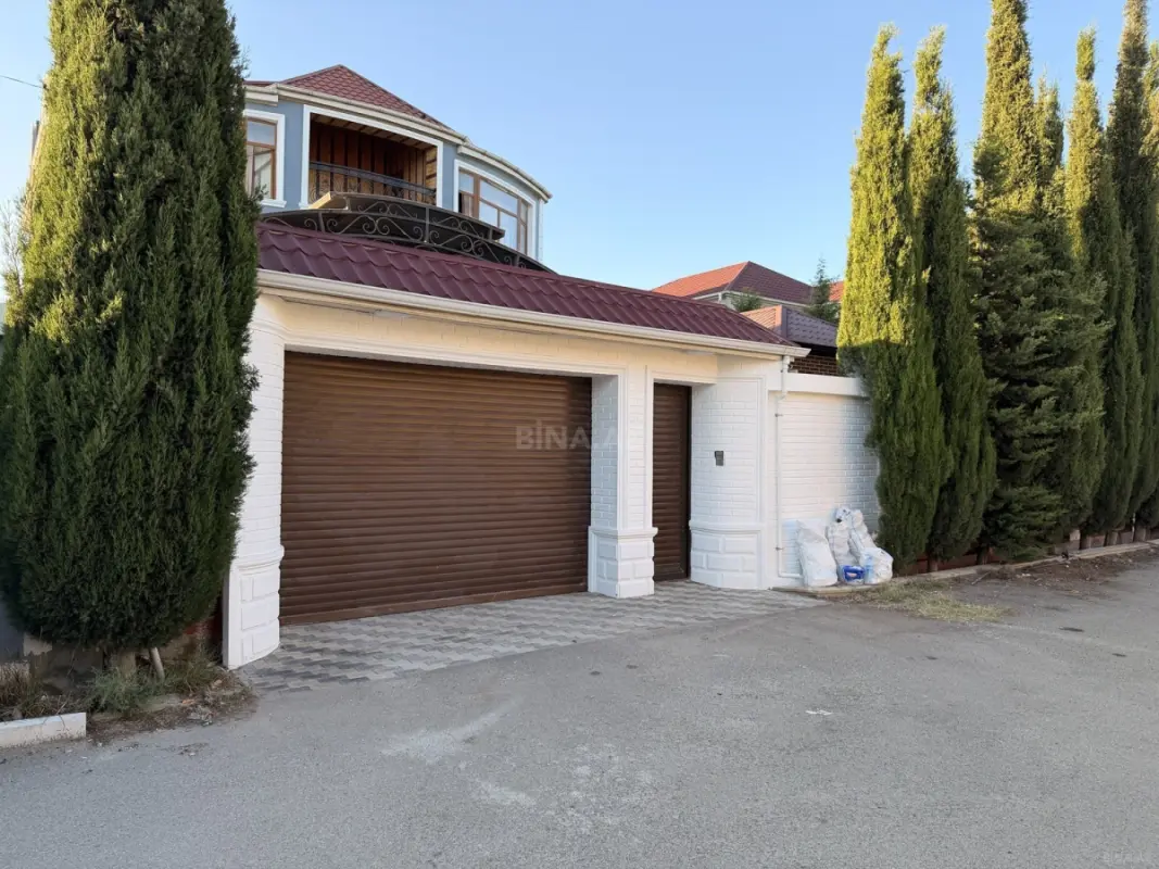 Satılır 7 otaqlı həyət evi 450 m²