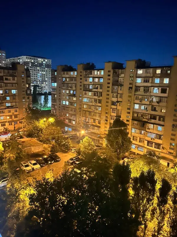Satılır 5 otaqlı mənzil 120 m²