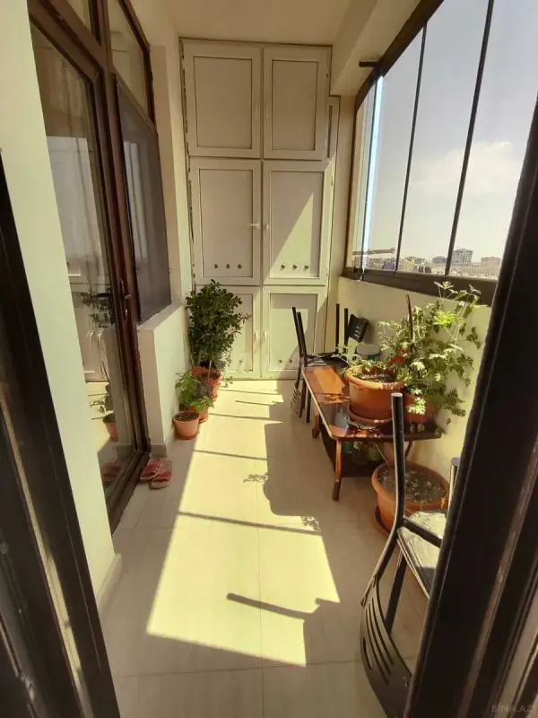 Satılır 3 otaqlı mənzil 110 m²