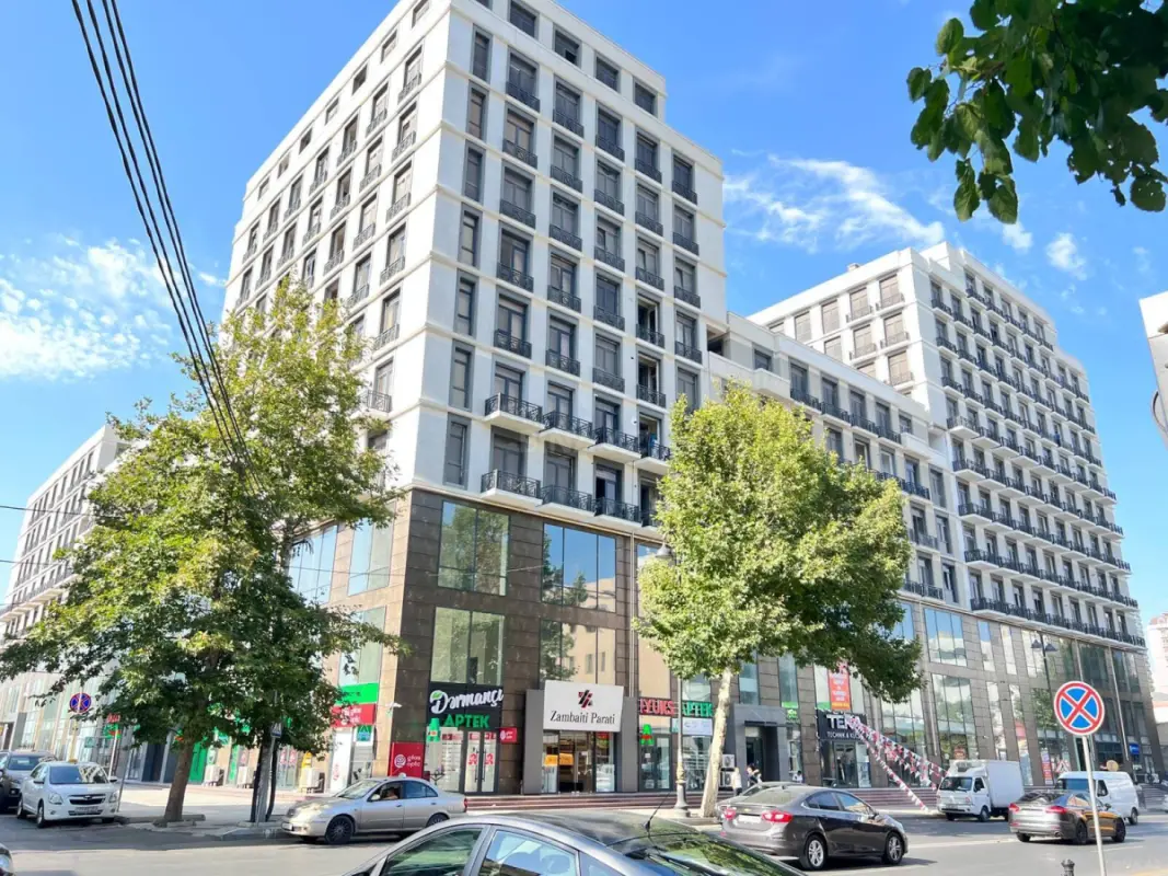 Satılır 2 otaqlı mənzil 95 m²
