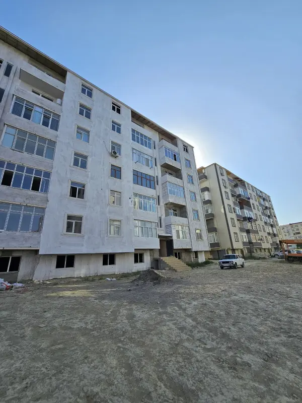 Satılır 1 otaqlı mənzil 62 m²