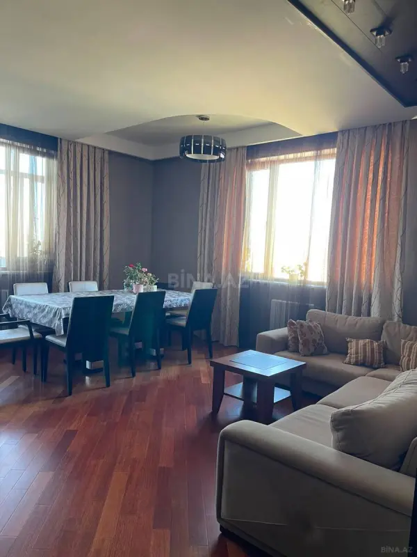 Kirayə verilir 3 otaqlı mənzil 110 m²