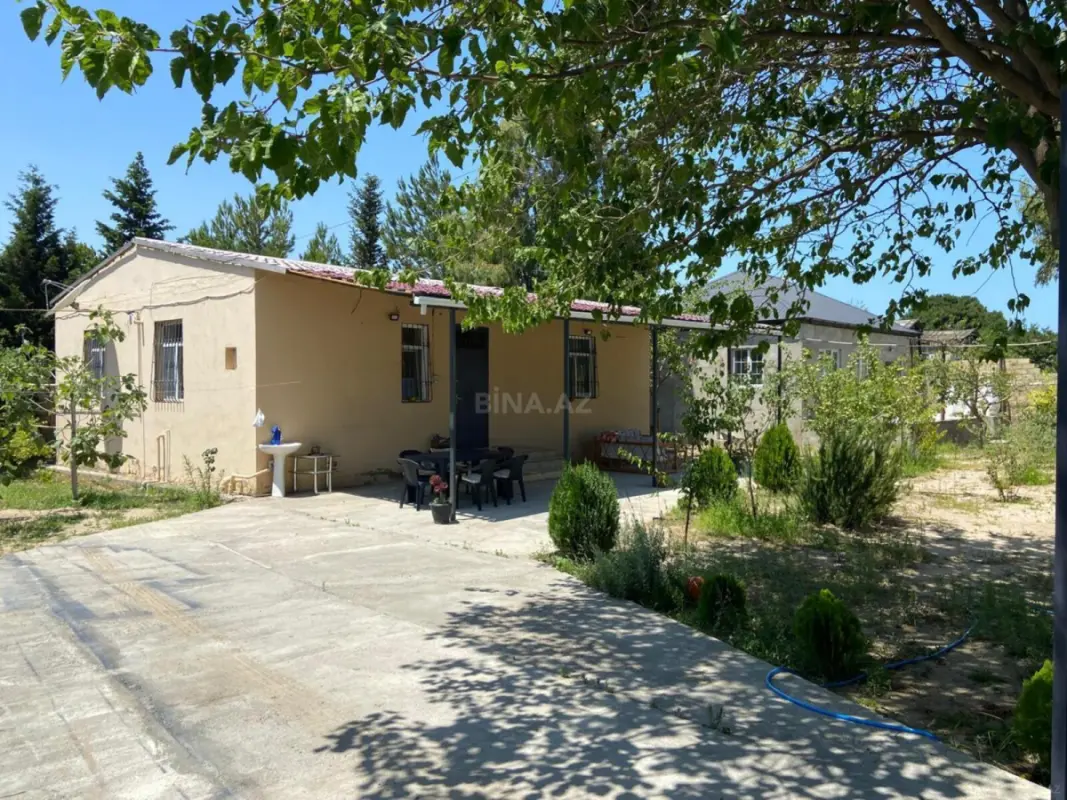 Satılır 6 otaqlı həyət evi 160 m²