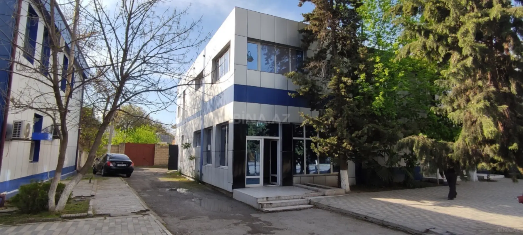 Satılır obyekt 180 m²