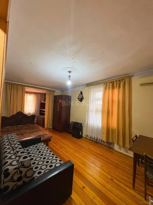 Satılır 1 otaqlı mənzil 40 m²