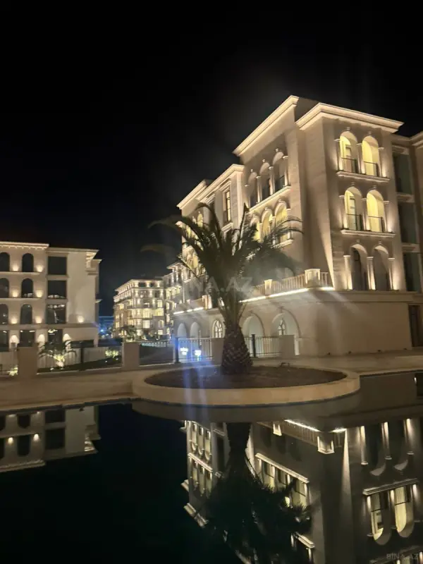 Satılır 3 otaqlı mənzil 125 m²