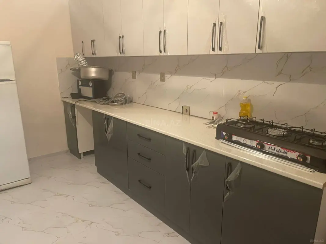 Kirayə verilir 2 otaqlı mənzil 75 m²