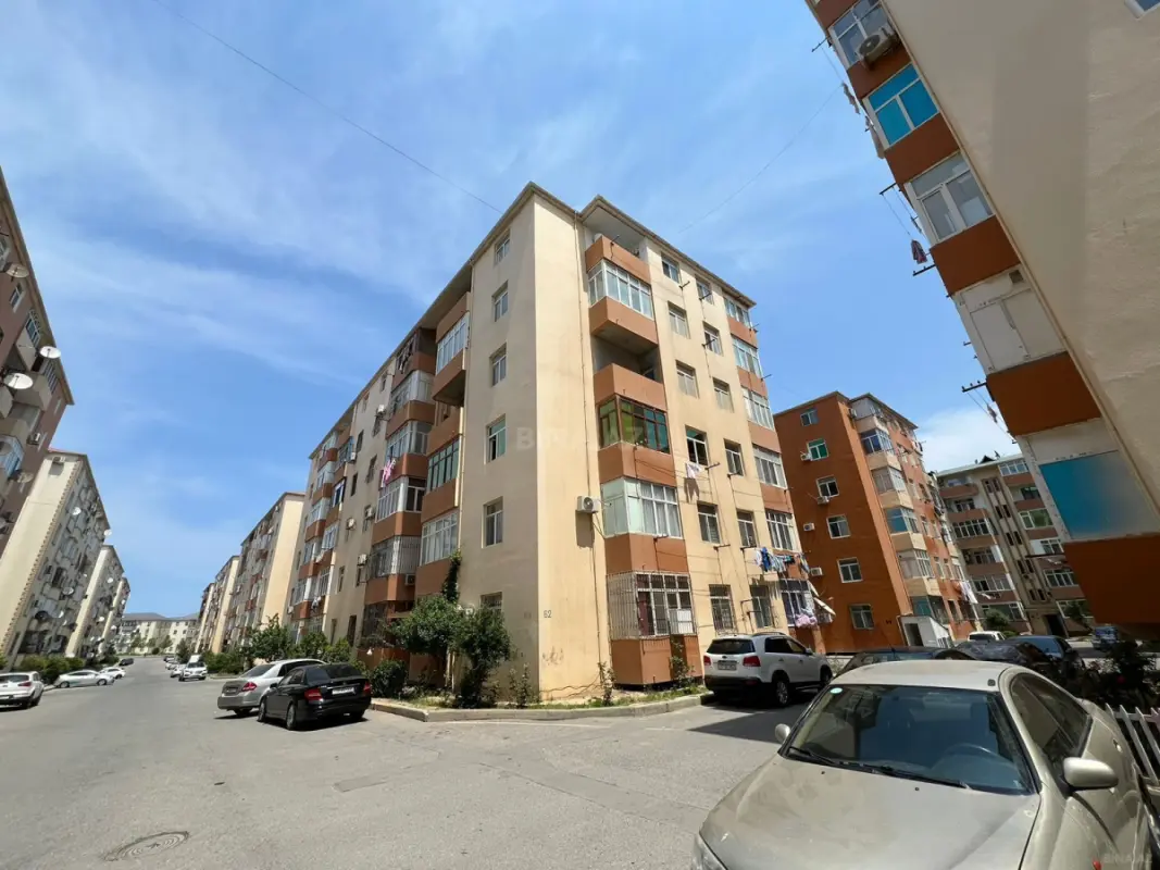 Satılır 2 otaqlı mənzil 70 m²