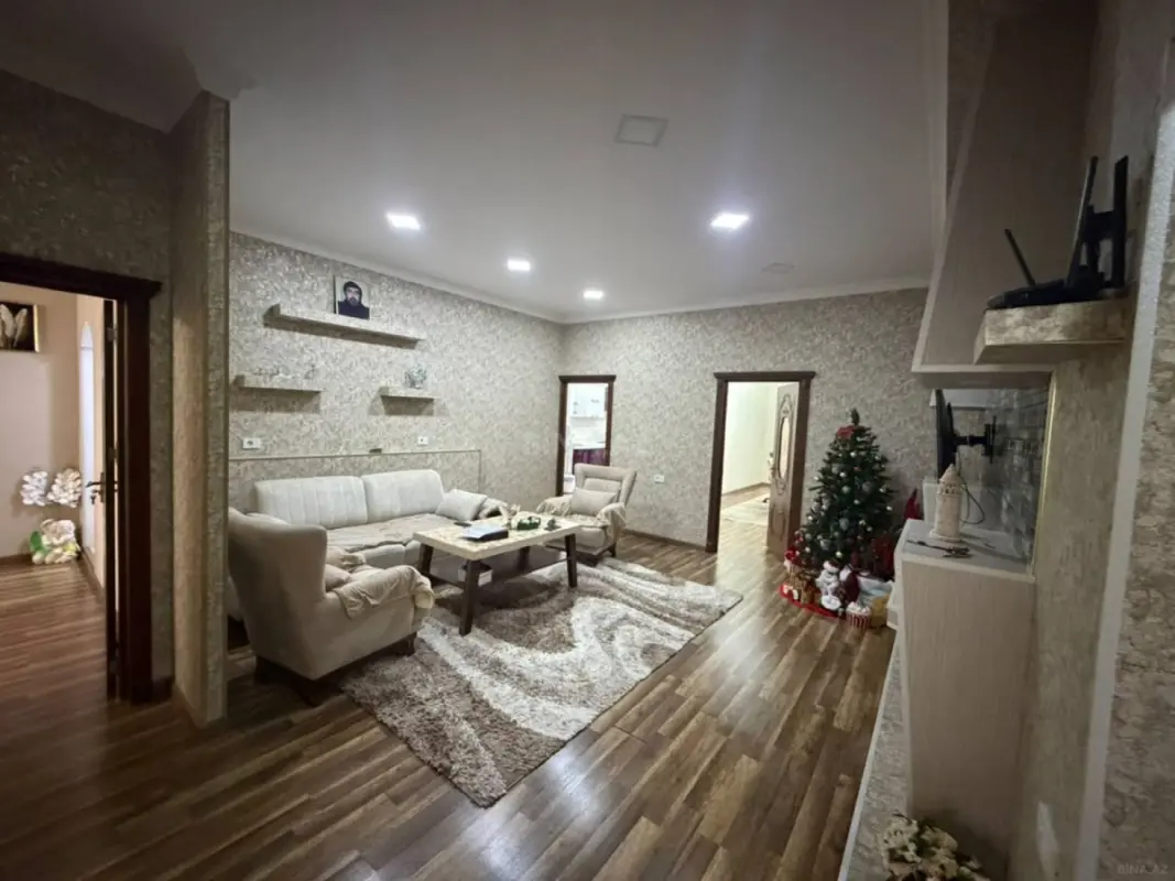 Satılır 3 otaqlı mənzil 146 m²