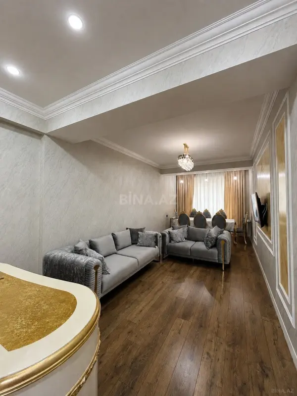 Satılır 3 otaqlı mənzil 120 m²