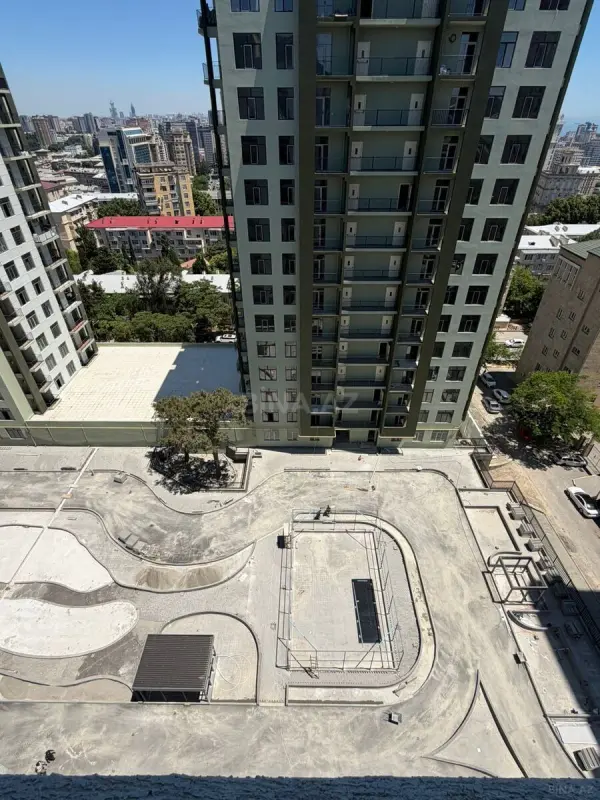 Satılır 2 otaqlı mənzil 74 m²
