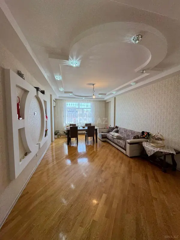 Satılır 3 otaqlı mənzil 115 m²