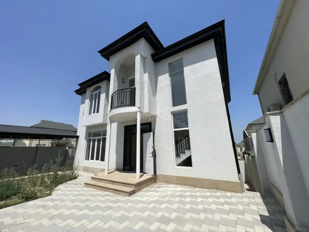 Satılır 5 otaqlı həyət evi 254 m²