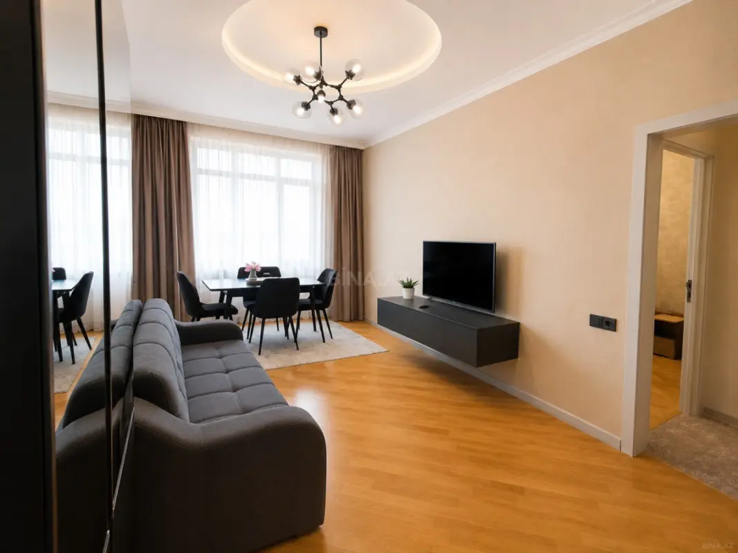 Kirayə verilir 2 otaqlı mənzil 90 m²
