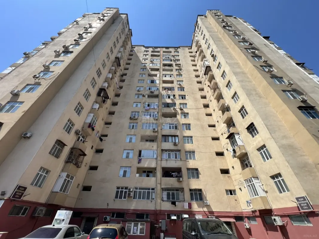 Satılır 2 otaqlı mənzil 64 m²
