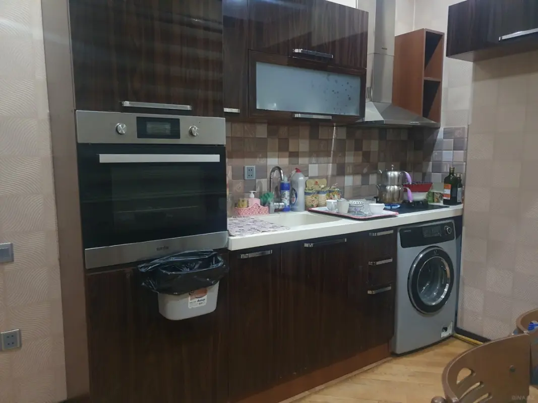 Satılır 3 otaqlı mənzil 95 m²
