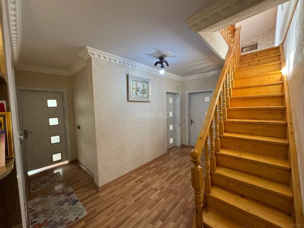 Satılır 3 otaqlı mənzil 105 m²