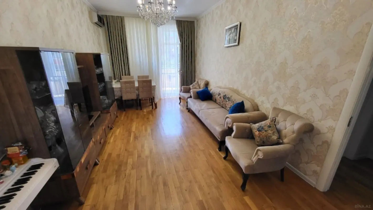 Satılır 2 otaqlı mənzil 60 m²