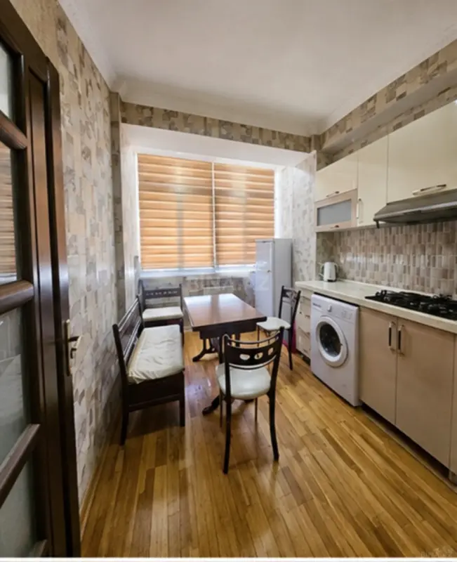 Satılır 1 otaqlı mənzil 37 m²