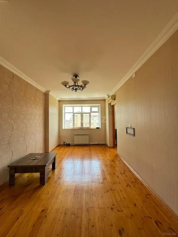 Satılır 4 otaqlı mənzil 75 m²