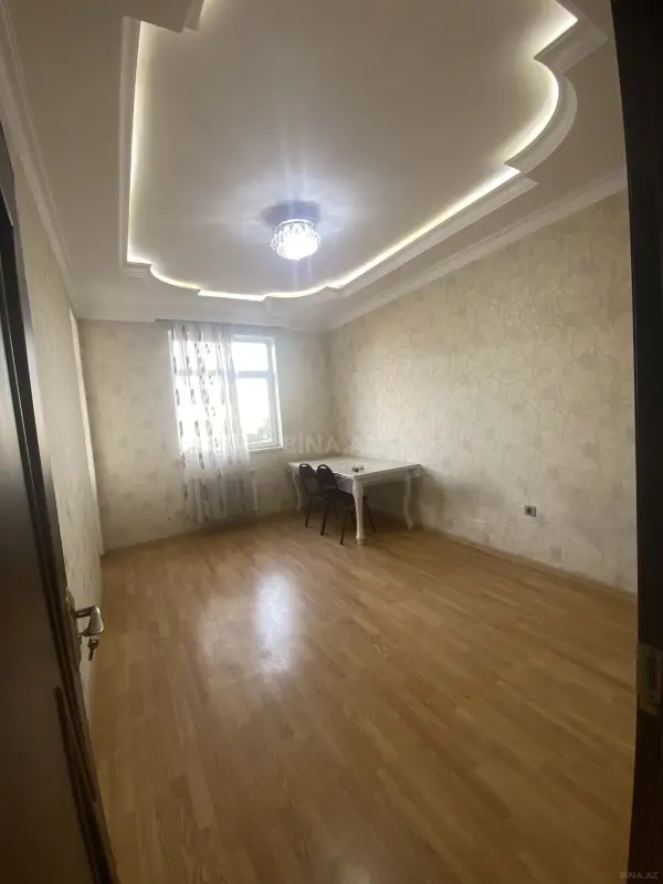 Satılır 2 otaqlı mənzil 70 m²