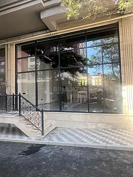 Kirayə verilir obyekt 107 m² — Bakı 107.00 m²