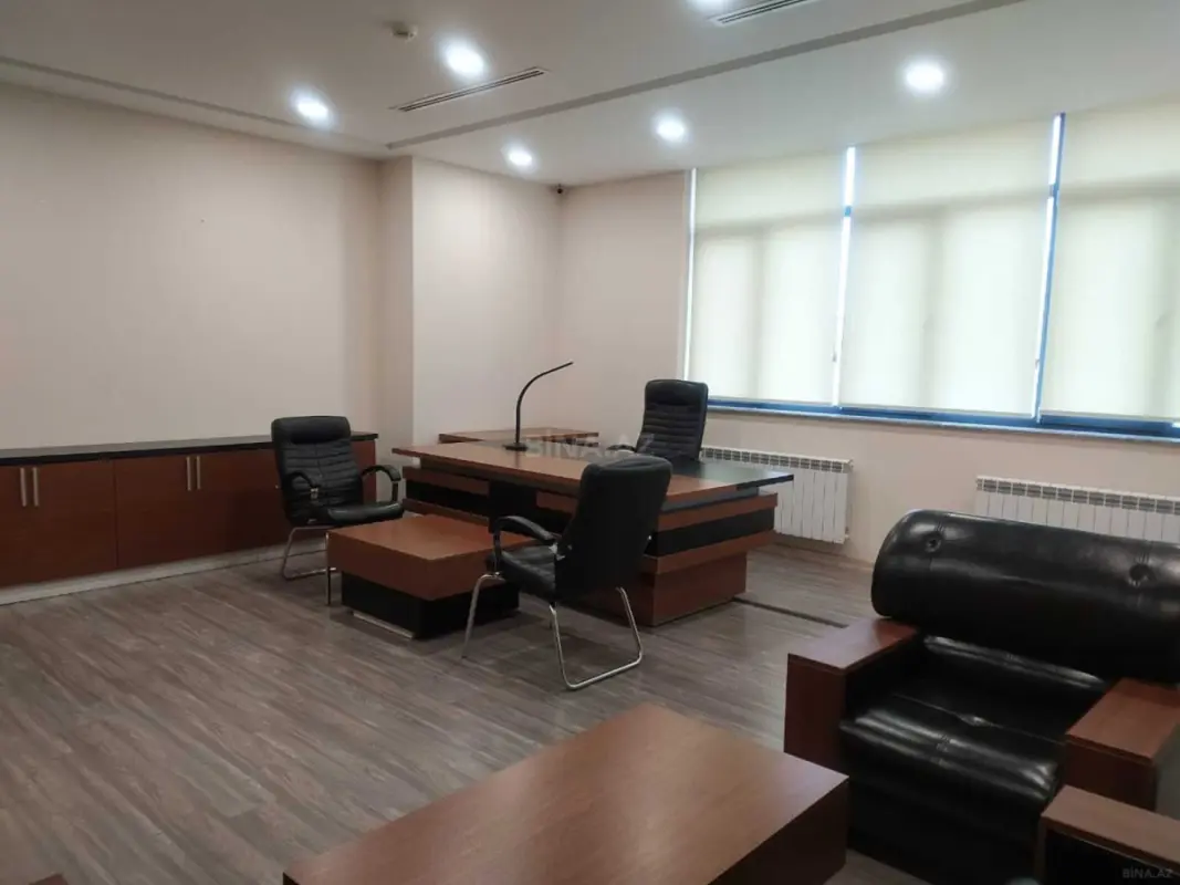 Kirayə verilir 10 otaqlı ofis 340 m²