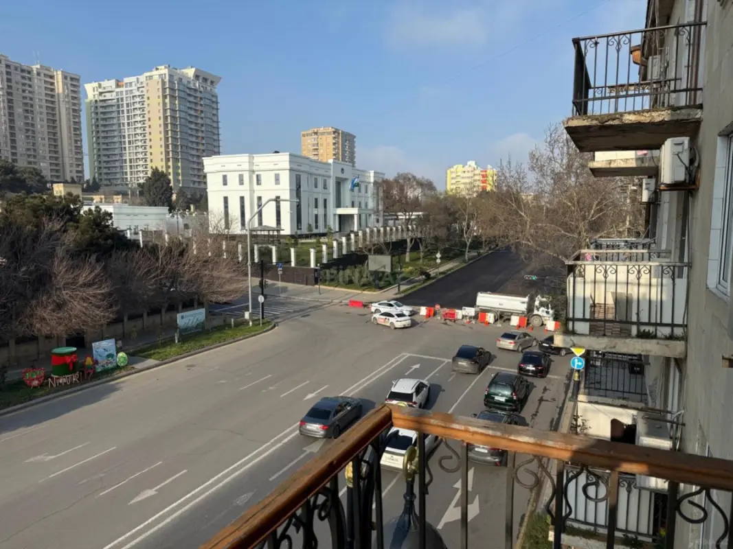 Satılır 3 otaqlı mənzil 75 m²