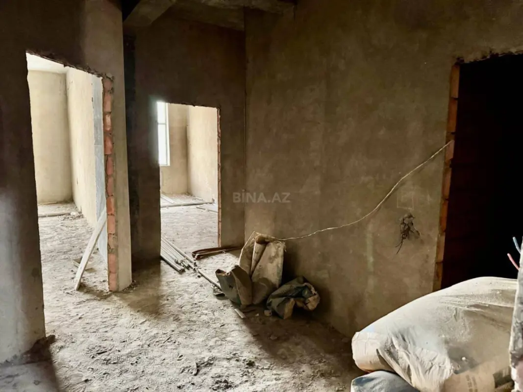 Satılır 2 otaqlı mənzil 85 m²