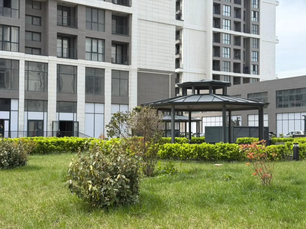 Satılır 1 otaqlı mənzil 79.3 m²