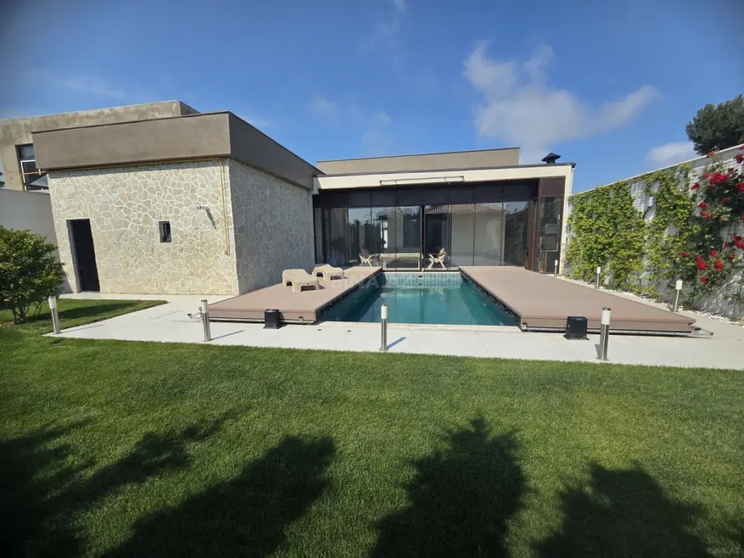 Satılır 5 otaqlı həyət evi 210 m²