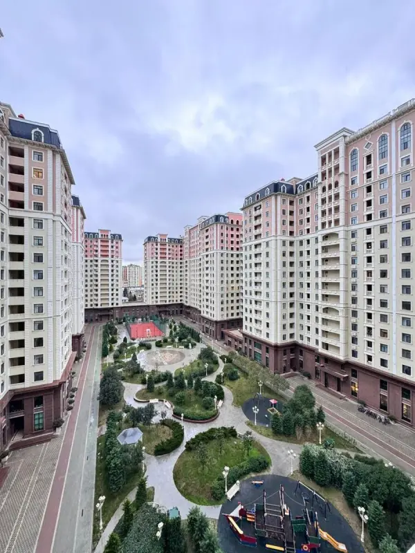 Satılır 3 otaqlı mənzil 120 m²